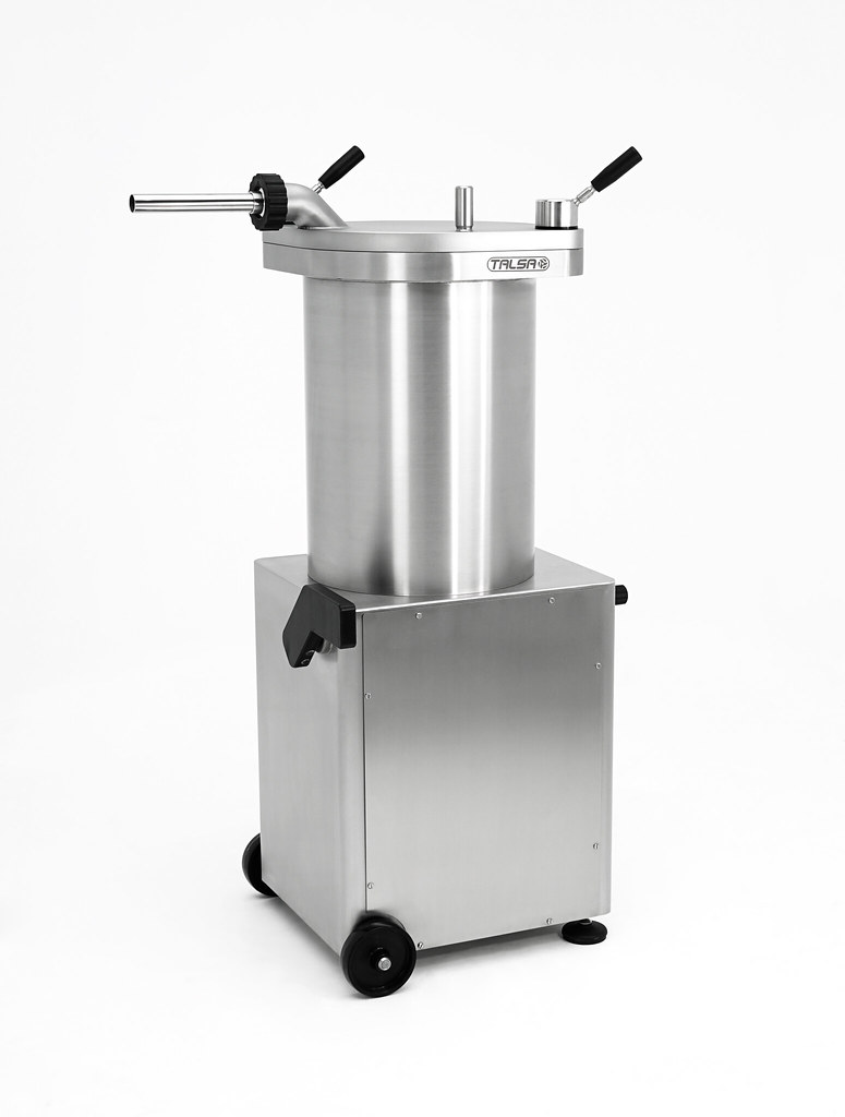 Talsa F50S 95 lb (43 kg) Hydraulic Piston Sausage Stuffer Stainless Steel | Trento – 110V, 1800W (2.5 HP)